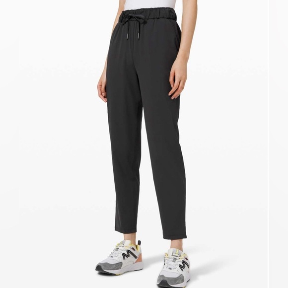 Lululemon Keep on Moving Straight Leg Elastic Waist Drawstring P… - Picture 4 of 14